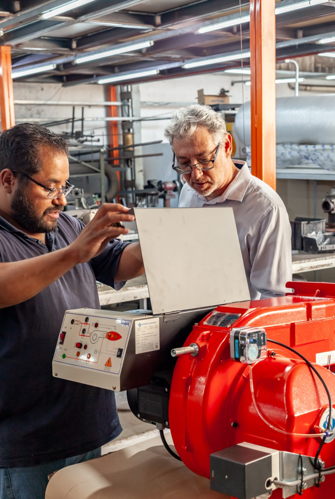 Saiba quando trocar peças para queimadores a gás, como identificar desgaste e evitar falhas em queimadores industriais com manutenção adequada.